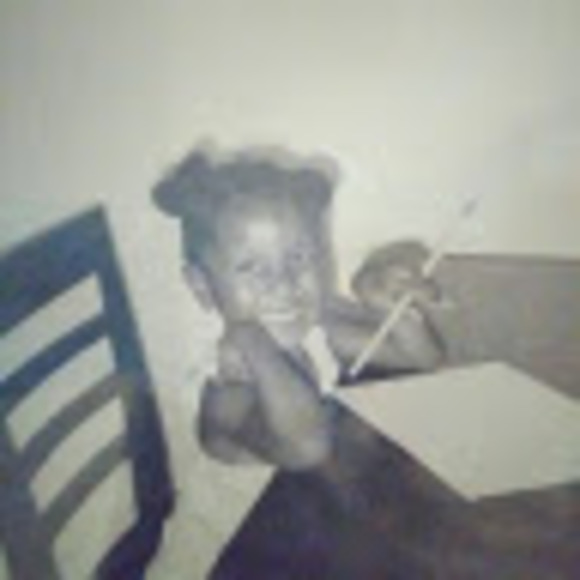 Meet your Posher, Zaria - Picture 1 of 1